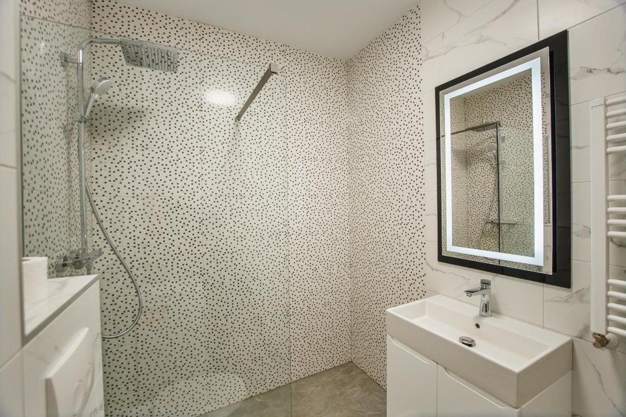 Fantastic Apartment At Prima Residence Oradea Zewnętrze zdjęcie